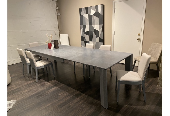 Moon Extension Dining Table