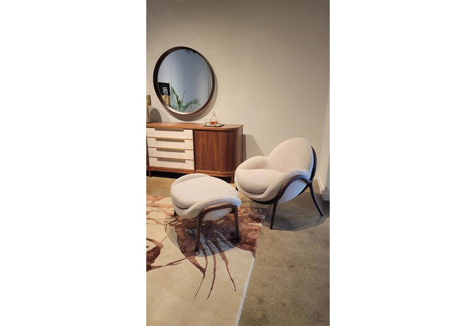 Luna Chair & Ottoman