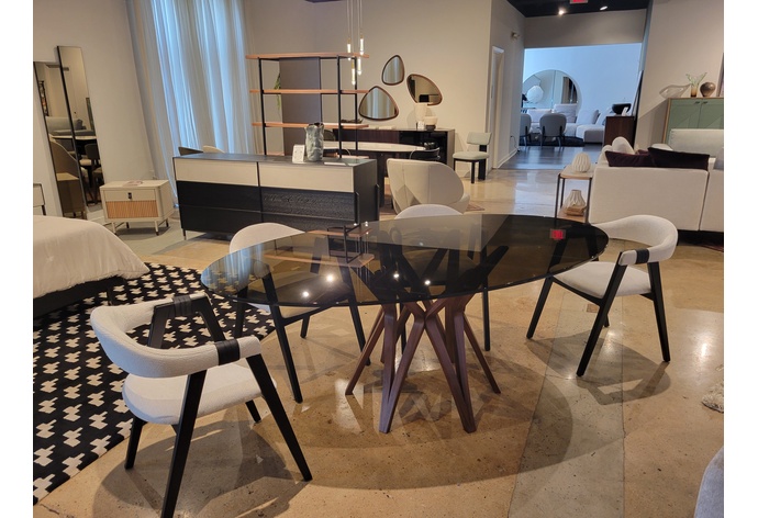 Newtown Oval Dining Table