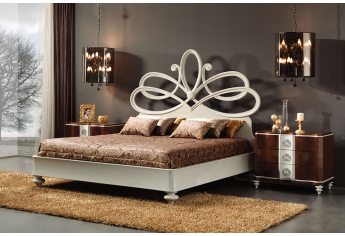 Savoy I Butterfly Bed