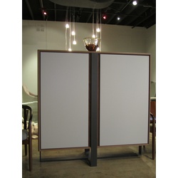 Idol Vitrine Bar Showroom Sample