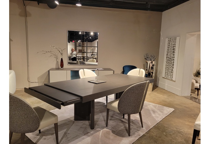 James Extension Dining Table