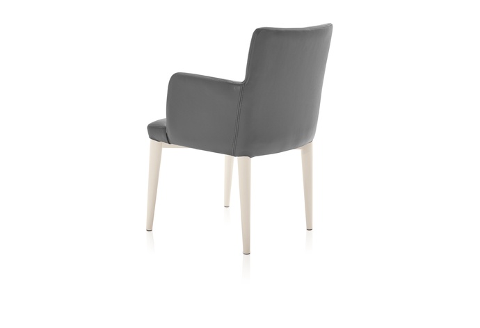 Mediale Arm Chair